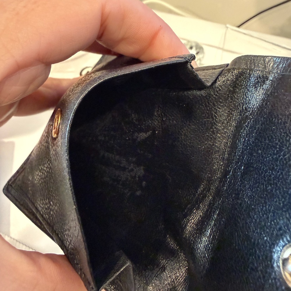 YSL | Men’s Bi-fold Black Textured Wallet - Picture 7 of 7